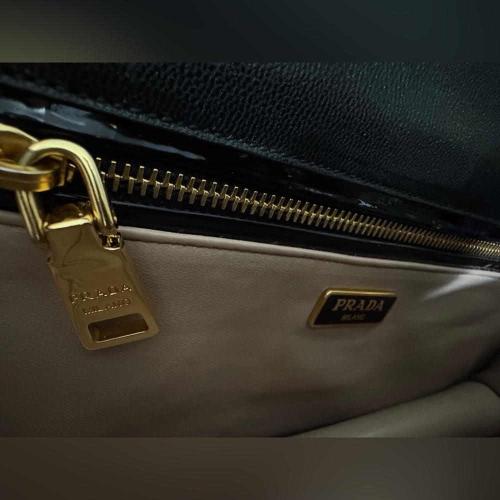 Prada pouch clutch patent leather Turlock bag - Picture 9 of 17